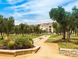 Apartment in Maussane-les-alpilles