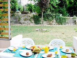 Cosy Studio Retreat in Barjac