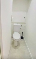 Private Room in a Shared Flat - Lyon 8