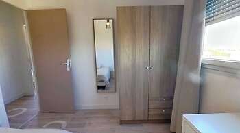 Private Room in a Shared Flat - Lyon 8