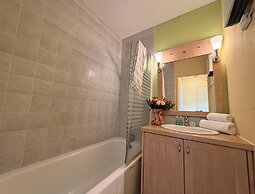 Hillside Mediterranean Stay for 6