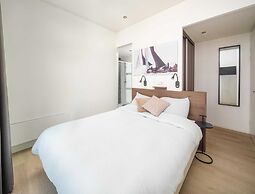 Detached 2-guest Home Near Beach
