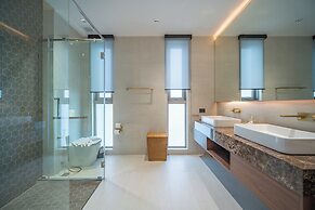 GRAND VIEW Residences Villa with Pool