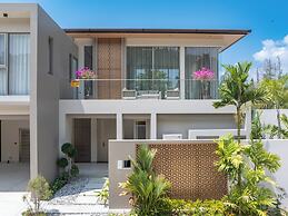 GRAND VIEW Residences Villa with Pool