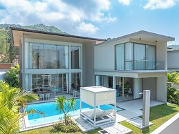 GRAND VIEW Residences Villa with Pool