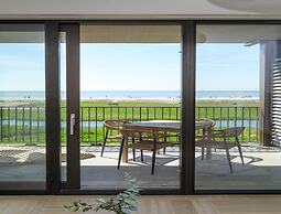 Beachfront Apartment for Four in Workum