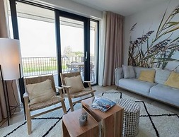 Waterfront Gem With Private Sauna