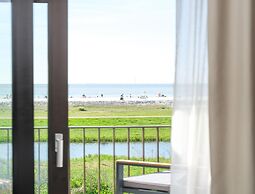 Waterfront Escape for Two at Soal