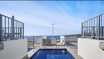 Golden Mile Beachside
