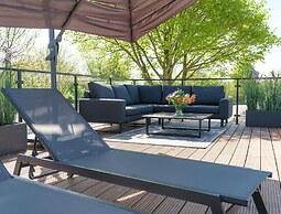 Sunset Lounge Villa for Groups