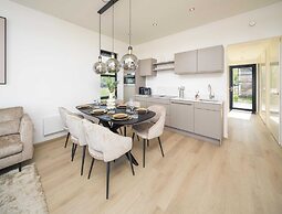 Workum 6-person Beach Resort Home