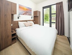 Workum 6-person Beach Resort Home