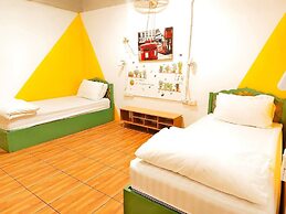 New Me U Hostel