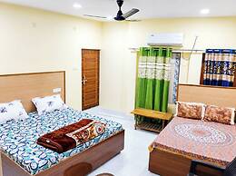Hotel Ramesht Home Stay Near Kashi Ghat