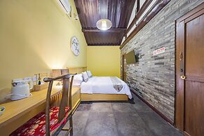 Beijing Junhefu Nanluoguxiang Yard Hotel