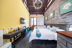 Beijing Junhefu Nanluoguxiang Yard Hotel