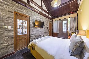 Beijing Junhefu Nanluoguxiang Yard Hotel