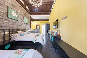 Beijing Junhefu Nanluoguxiang Yard Hotel