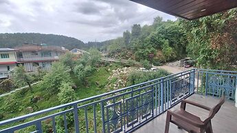 Hotel Summer Nest - Bhagsu Waterfall
