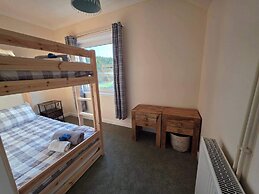 Apartment Sleeps 4 With Garden