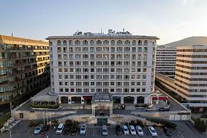 ELİT PERLA SUIT