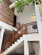 Ena Boutique Hotel & Cafe