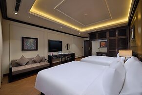 Aluna Hotel