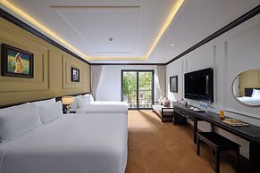Aluna Hotel
