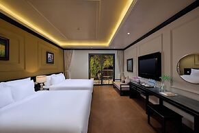Aluna Hotel