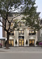 Aluna Hotel