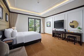 Aluna Hotel