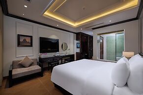 Aluna Hotel