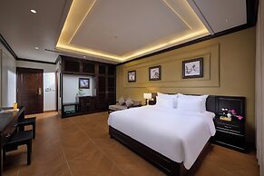 Aluna Hotel