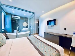Vyan Beach House Da Nang