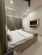 Shft-In Hotel