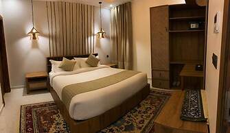 YM RESORT