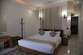 YM RESORT