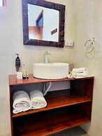 Mimi na Wewe Bungalows Hotel