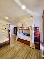 Mimi na Wewe Bungalows Hotel