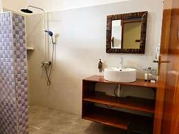 Mimi na Wewe Bungalows Hotel