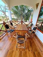 Mimi na Wewe Bungalows Hotel