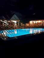 Mimi na Wewe Bungalows Hotel