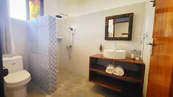 Mimi na Wewe Bungalows Hotel