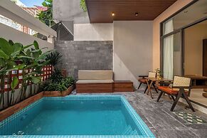 The Sage Villa - 5BR Mini Pool and Sauna