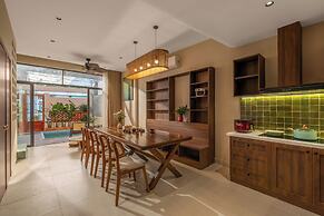 The Sage Villa - 5BR Mini Pool and Sauna