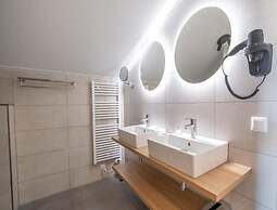 Luxury Workum Waterside Stay With Sauna