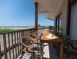 Luxury Workum Waterside Stay With Sauna
