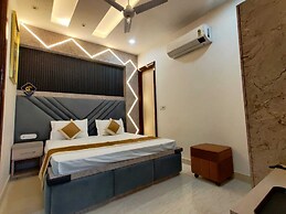 Kay Emm Residency
