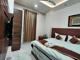 Kay Emm Residency