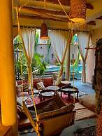 RIAD ATLAS SURF